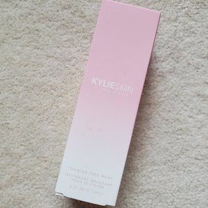 KylieSkin Foaming Face Wash